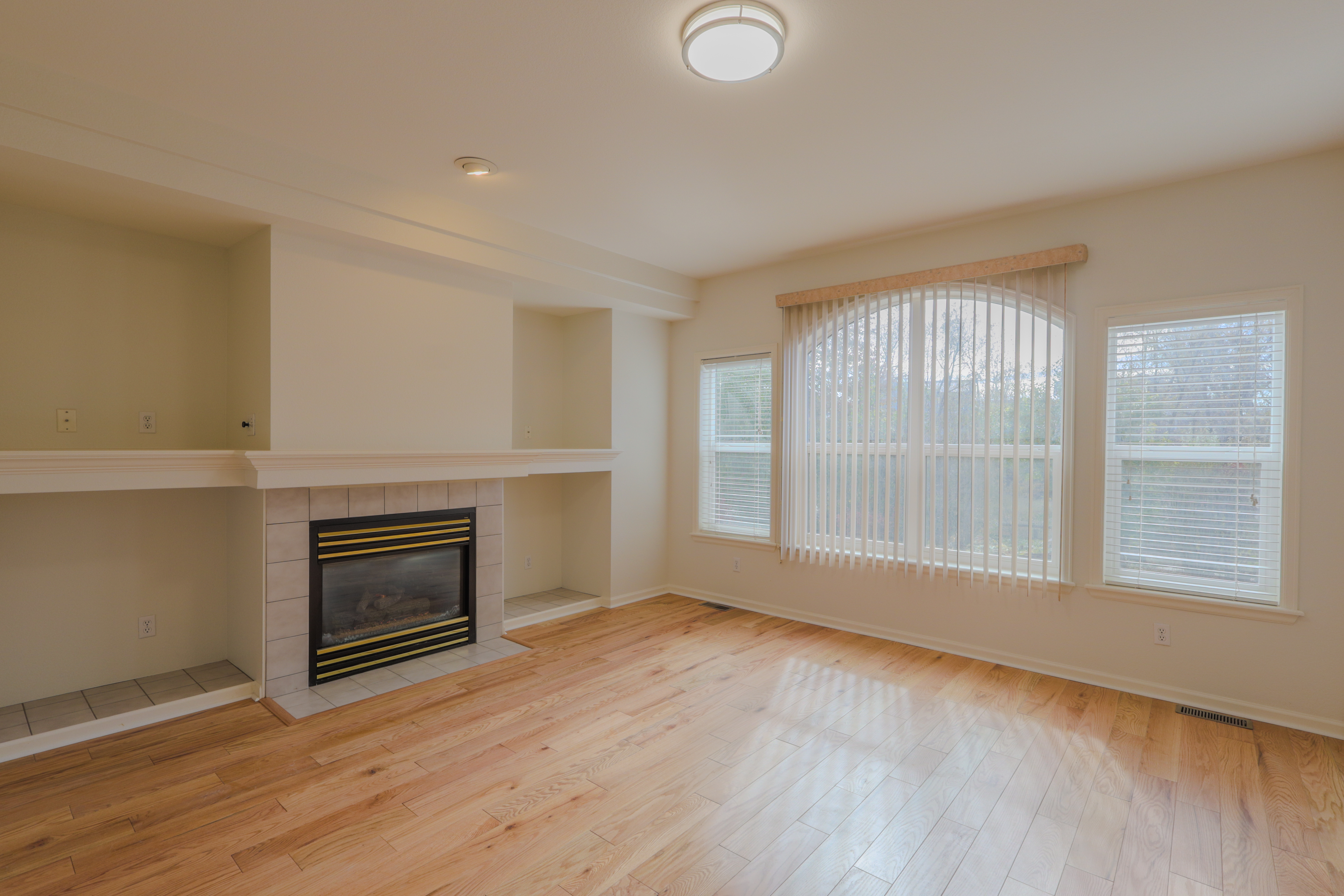 Bright living rooom photographed by Pinnacle Property Media